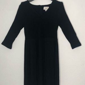Gianni long sleeve black v neck dress